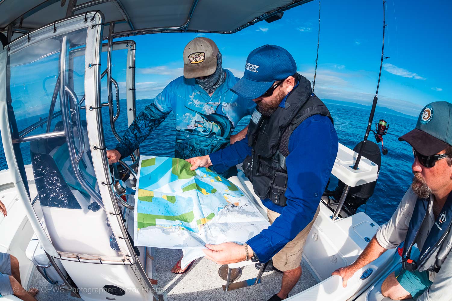 Compliance and zoning check with the Reef Authority and Queensland Parks and Wildlife Service – Australia - © QPWS - Photographer: Victor Huertas