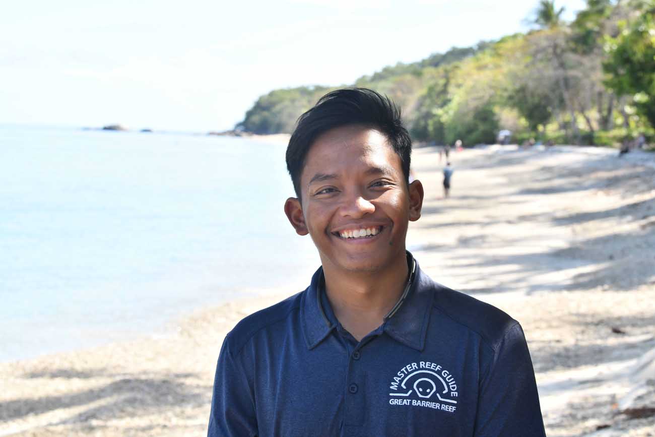 Master Reef Guide Azri