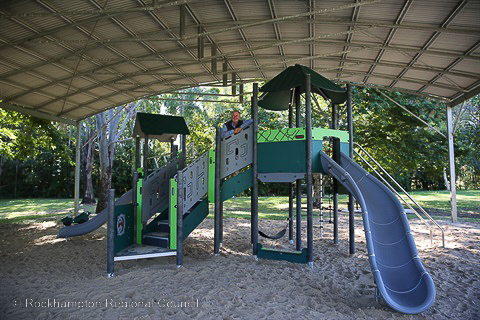 New playground installed at Harding Park - Rockhampton