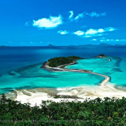 Aerial photograph of the Great Barrier Reef from an island – © Commonwealth of Australia – (Reef Authority) - Photographer: Johnny Gaskell
