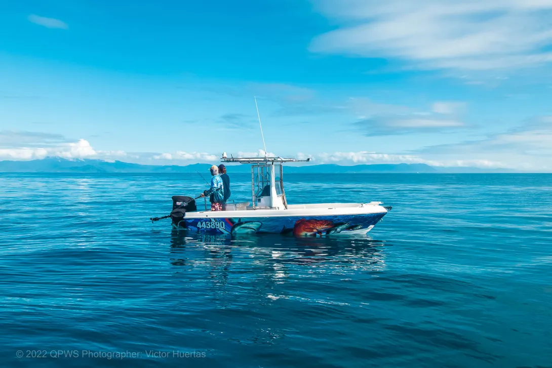 Recreational fisher out on the bay - Great Barrier Reef  – Australia - © QPWS - Photographer: Victor Huertas